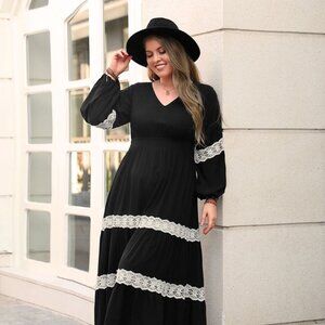 Plus Size Lace Detail V-Neck Long Sleeve Midi Dress